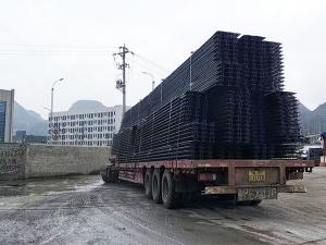 裝車運(yùn)輸 (1)