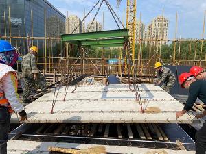 預制疊合板現場安裝 (8)